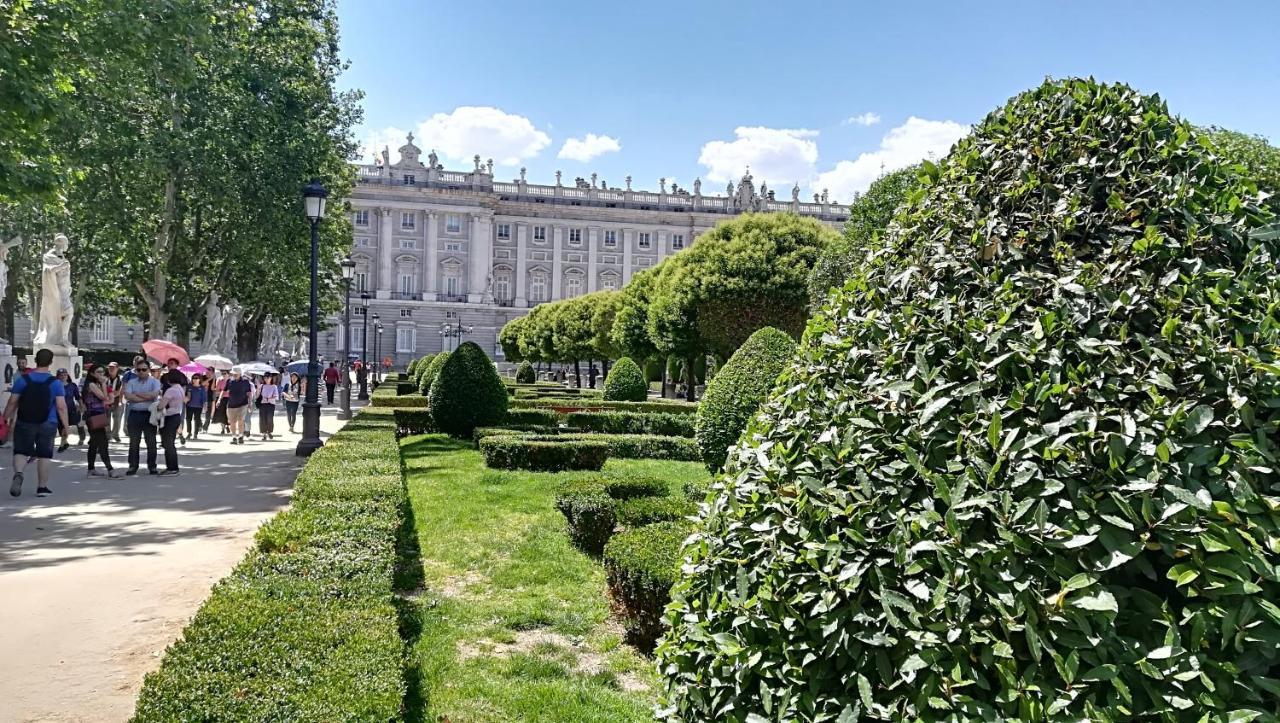 Villa "Luna De Segovia" Leganés Kültér fotó